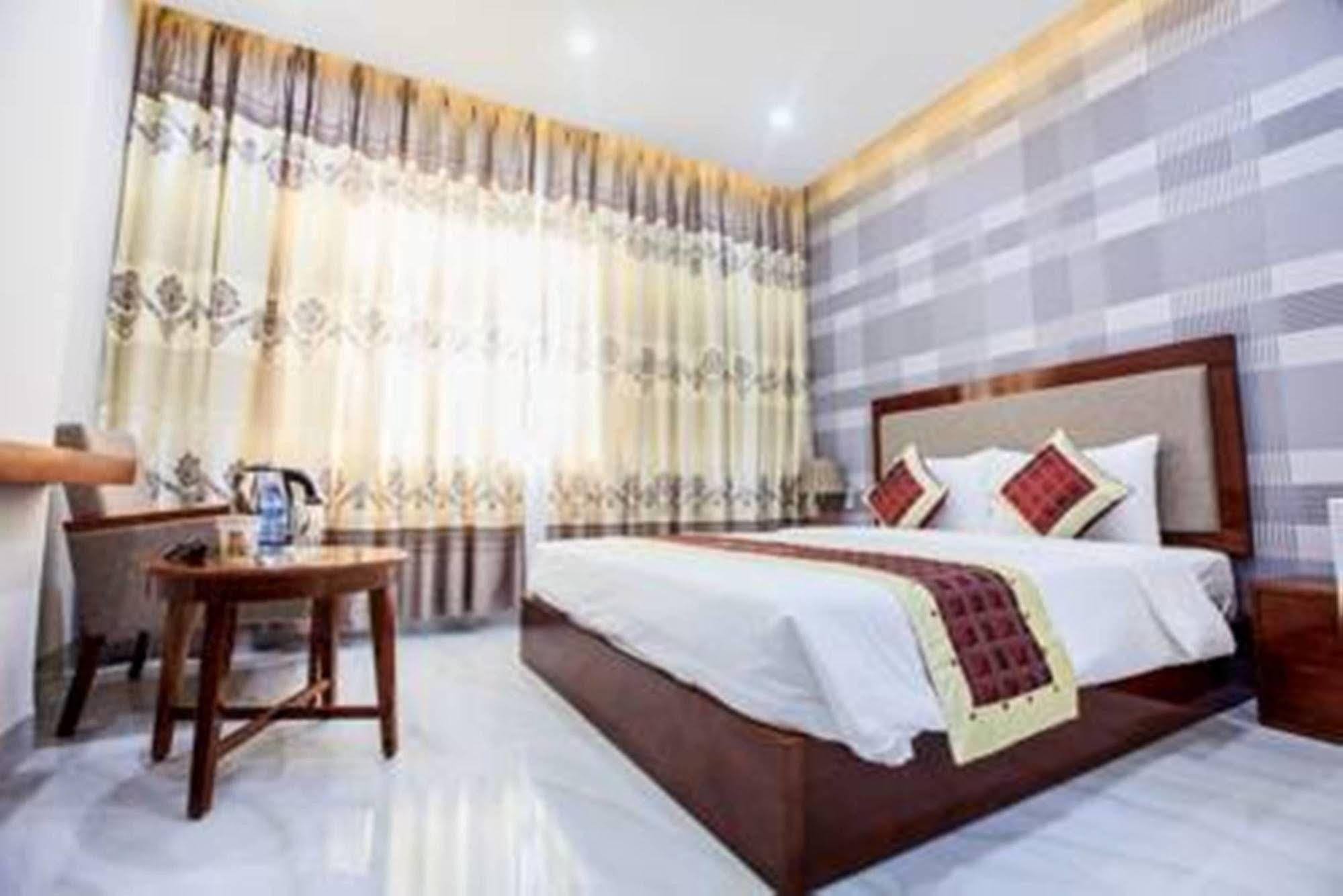 My Hanh Hotel Da Nang Exterior photo